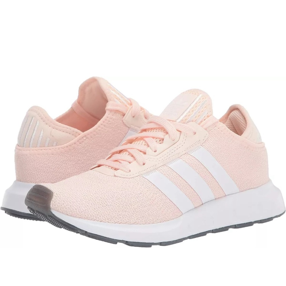 Adidas Originals Women’s Swift Run X Tennis Shoes Pink and White Size 7 NWT